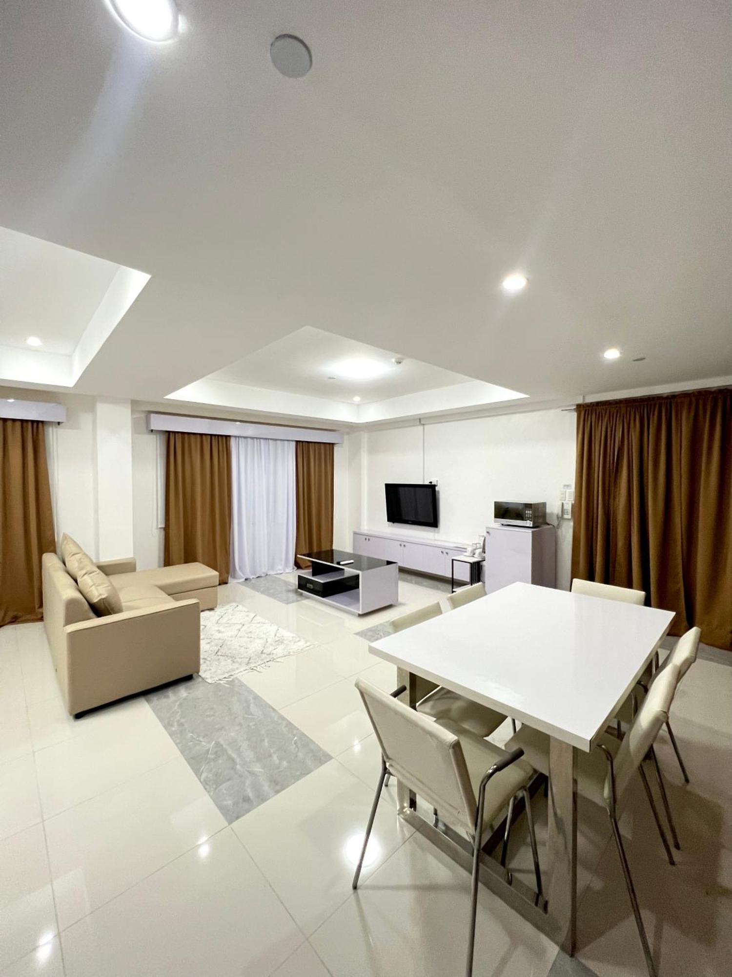 Staycation Hotel 산 호세 외부 사진